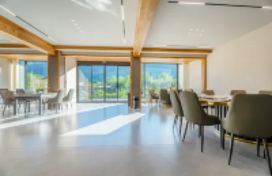 Dragon Pool Inn (Anji Zhangcun Longwang Mountain Gorge Rafting Branch)