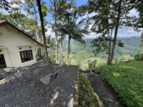 Domisili Ijen Cliff by Fays Hospitality Hotels in Licin