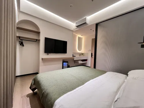 Guangyin Youth Hotel (Pingtan Station Night Market Longwangtou Beach)