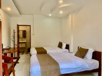 Happy Hour Boutique​ Hotel