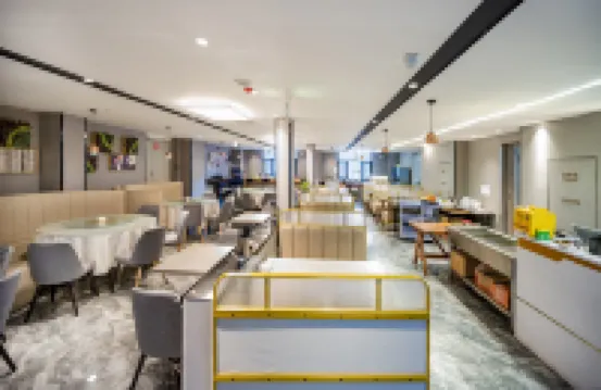 R ROYALSS HOTEL（Urumqi Cancer Hospital Xiaoxigou Subway Station Branch）