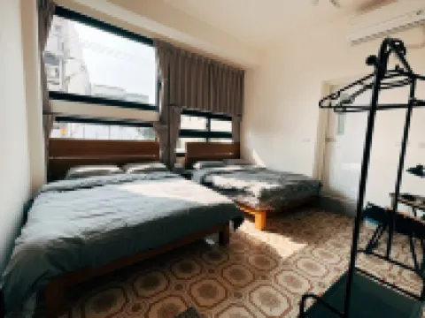 Nanhua Hotel Hotels in Changhua