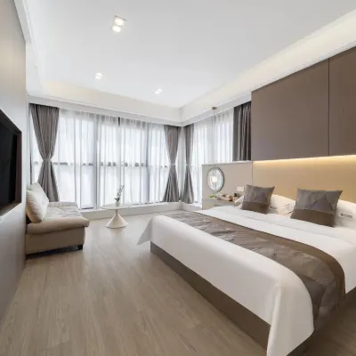 Dachuan Hotel (Nanchong Gaoping Longmen Street) Hotels near Fengyi Bay Sino-French Agricultural Science and Technology Park