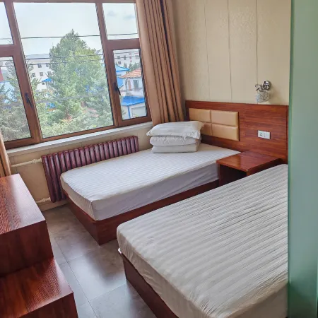 Olunchun Qi Hongxiu Hotel