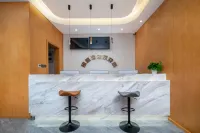 Blue Crystal Hotel (Zipeng Branch)