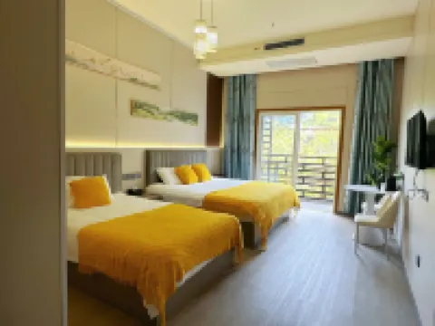 Sanqingshan Huayuyanshe Homestay