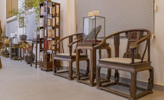 Foshan Heyiju Hotel (Bijiang Jinlou Branch)