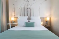 ميركيور باريس مونبارناسي راسبيل - صديق للحيوانات الاليفة