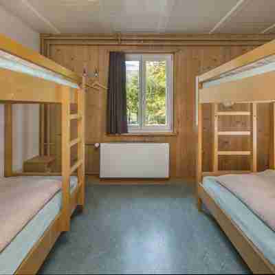 Brienz Youth Hostel Rooms