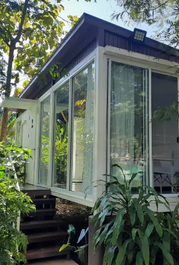 ห้องเตียงคิงไซส์ พร้อมวิวสวน