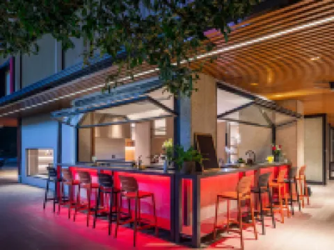 โรงแรมแอนแลนด์ โรงแรมในหลงเซิง