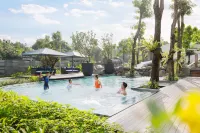 Padma Hotel Semarang - familiares