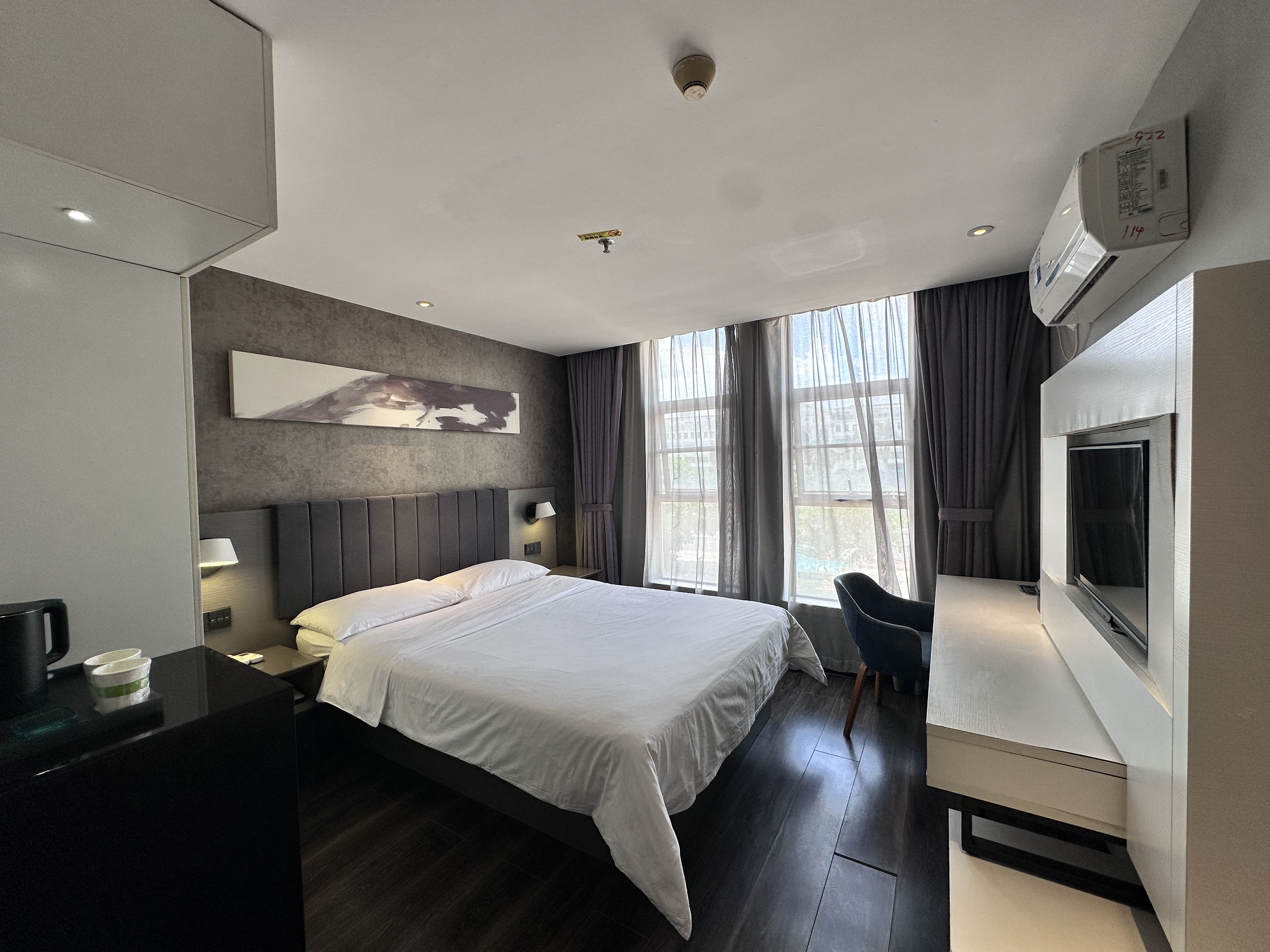 Homeinn Ease Hotel (Guangzhou Luoxi Bridge Xiajiao Subway Station) Kamar Photos