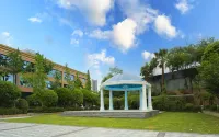 FANZHOU GARDEN HOTEL Các khách sạn gần Hanlin Pedestrian Street