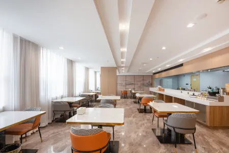 YI GE XIN WISDOM HOTEL Отели рядом с достопримечательностью «Mingjiao Temple»