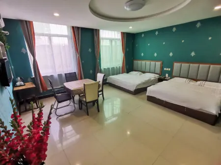 Sunshine Holiday Hotel (Gaizhou Zhanqian Shop)