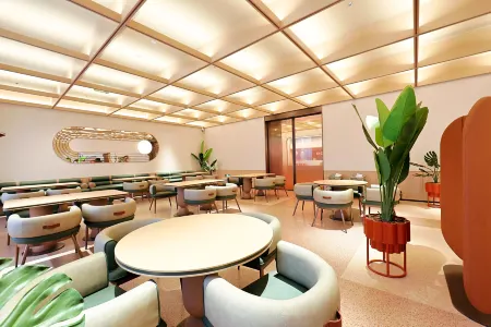 Orange Changchun North Lake Wuyue Plaza Hotel Отели рядом с достопримечательностью «Changchun University of Technology (West Area of Beihu Campus)»