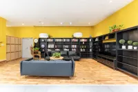 Super 8 Hotel (Qingzhou Ancient City Wangfu)