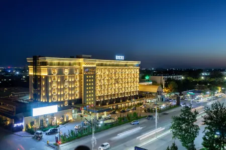 Sahid Zarafshon Hotel Отели рядом с достопримечательностью «Минарет Калон»