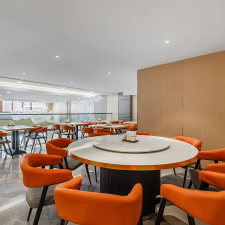 Lyman Hotel (Changbai Mountain North Slope Distribution Center Erdao Baihe Branch)