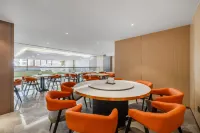 萊曼酒店（長白山北坡集散中心二道白河店） - 早餐