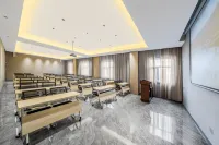 Homeinn Selected Hotel (Aksu First People's Hospital Century Square)