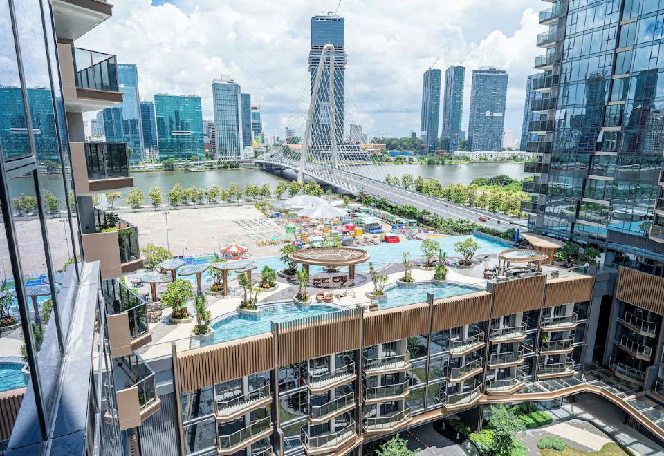 Metropole Luxury Apartment By Somi