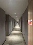 Jingfang E-Sports Hotel (Zhenjiang Wanda)