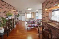 Wind Henza 3F Hotels in Uruma