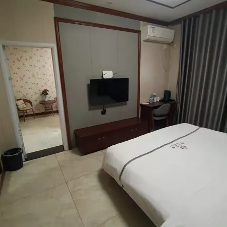 North of Licheng Express Hotel