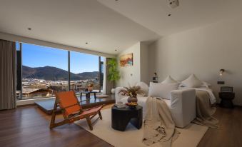 Shangri-La Mountain Wind and Moon View Homestay