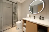 Xichang Miramar Hotel (Qionghai 17 Degrees)