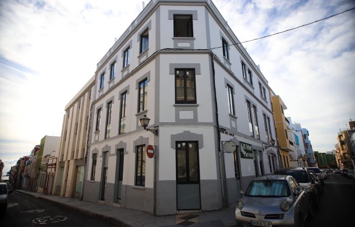 Las Palmas Nest Hostel