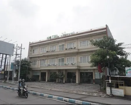 Hotel Cahaya 3 Hotels in Sedati