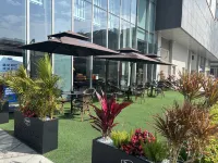 中山小欖希爾頓歡朋酒店 鄰近東區日用品批發中心-4幢的酒店