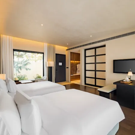 SEAVISTA HOTEL