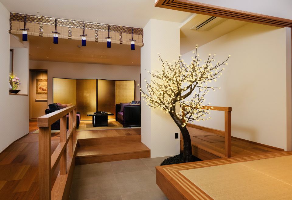1. HOKUKOU ..