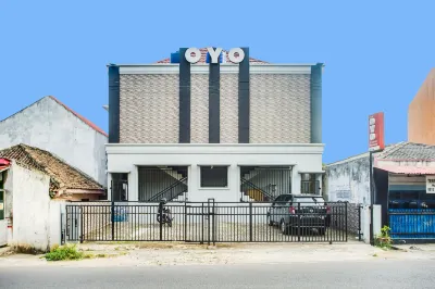Hotel O Teluk Betung Near Taman Dipangga Formerly Z Hotel فنادق في Kupang Kota