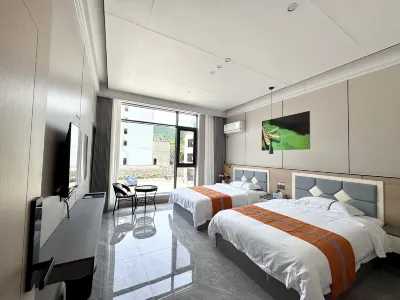 Hefeng Huanju Yitang Homestay Hotels near Pingshan Grand Canyon