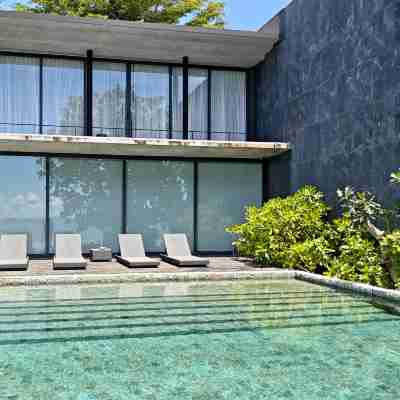 Luxury Beachfront 4 Br AMANA Villa at Ta-Ke Residence A Rooms