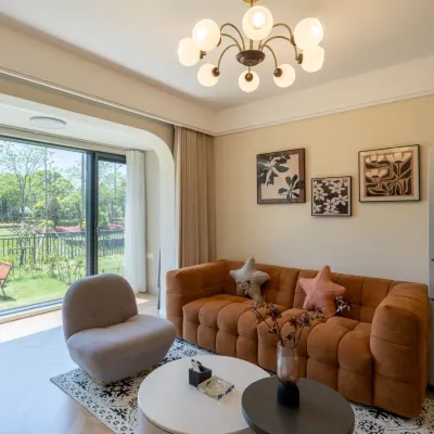 Weiman Boutique Homestay (Huzhou Changxing Taihu Longemont) Hotel berhampiran The Enchanting Taihu Lake