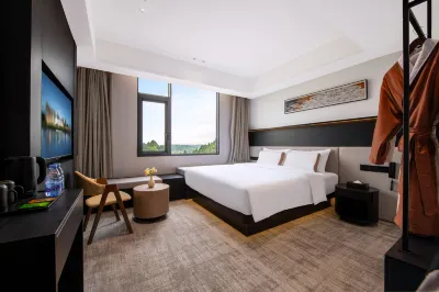 Mingyue Hotel (Chengdu Tianfu International Airport) Hotels near Sanchahu Gaojiazhuang Leisure Manor