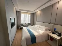 鴻潤精選飯店（湖南人文科技學院婁底吾悅廣場店） - 2 星級