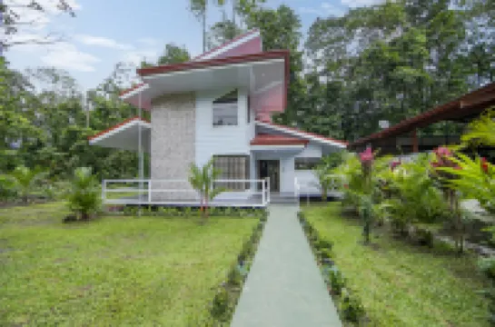 Villa Escondida La Fortuna Hotel a 