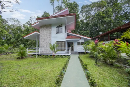 Villa Escondida La Fortuna Отели рядом с достопримечательностью «Ла Фортуна Уотерфолл»