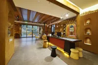 Yunshan Four Seasons Homestay (Huanglong Jiuzhai High-Speed Railway Station) - Airport Shuttle