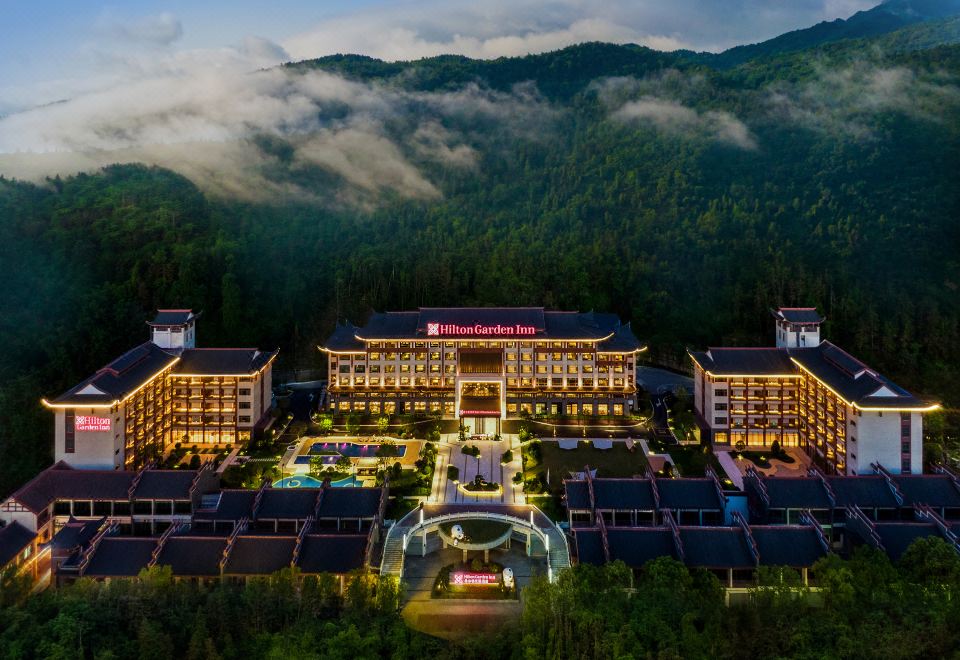 힐튼 가든 인 장자제 객실 뷰