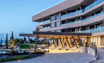 Petram Resort & Residences