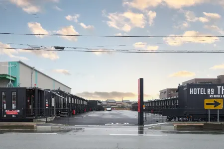 Hotel R9 the Yard Matsusaka Отели рядом со станцией JR Taki station