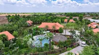Le Palmier Long An Boutique Resort - Free Outdoor Cinema Hotels near Phap Tam Pagoda